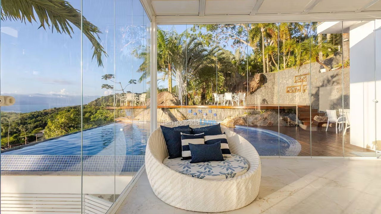 Casa para alquiler de vacaciones em Ilhabela (Arrozal)