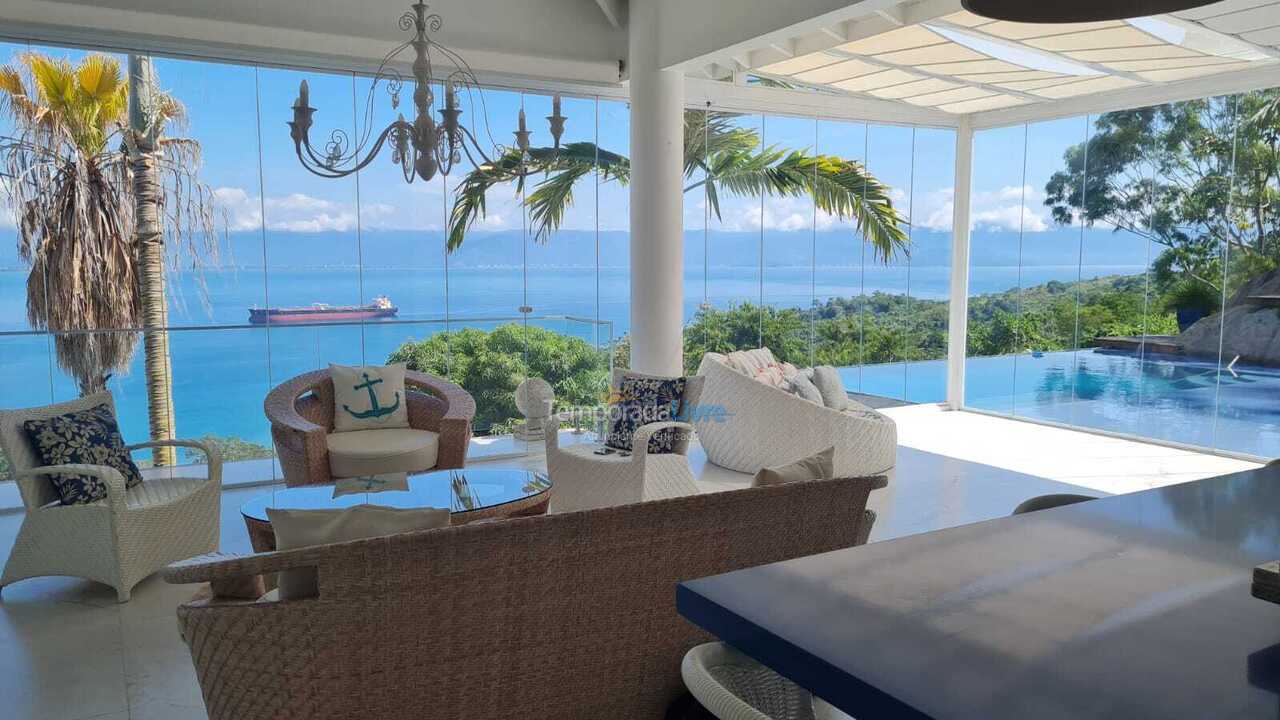 Casa para alquiler de vacaciones em Ilhabela (Arrozal)