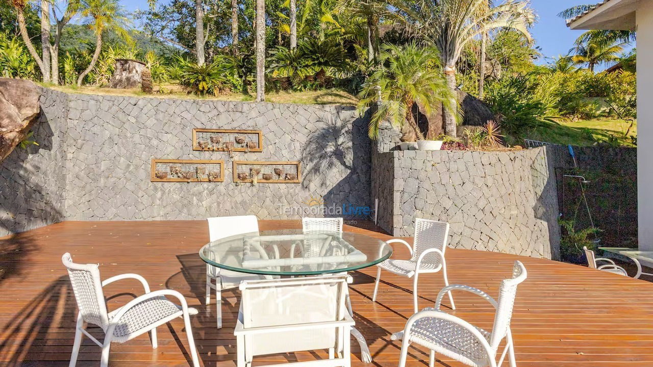 Casa para alquiler de vacaciones em Ilhabela (Arrozal)