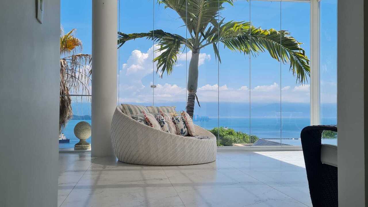 Casa para alquiler de vacaciones em Ilhabela (Arrozal)