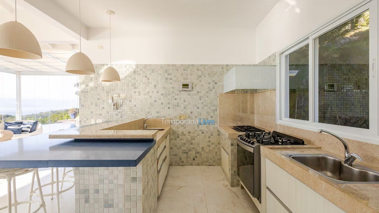 Casa para alquiler de vacaciones em Ilhabela (Arrozal)