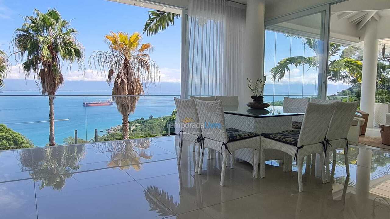 Casa para alquiler de vacaciones em Ilhabela (Arrozal)