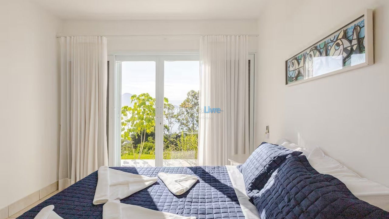 Casa para alquiler de vacaciones em Ilhabela (Arrozal)