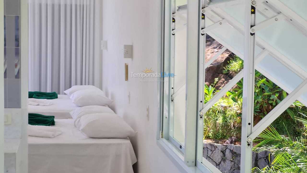Casa para alquiler de vacaciones em Ilhabela (Arrozal)
