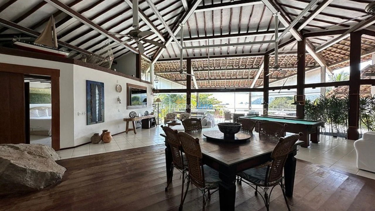 House for vacation rental in Ilhabela (Praia do Curral)