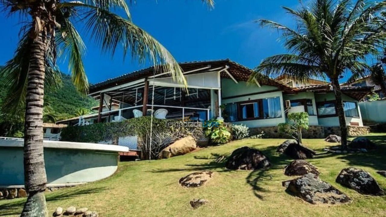 House for vacation rental in Ilhabela (Praia do Curral)