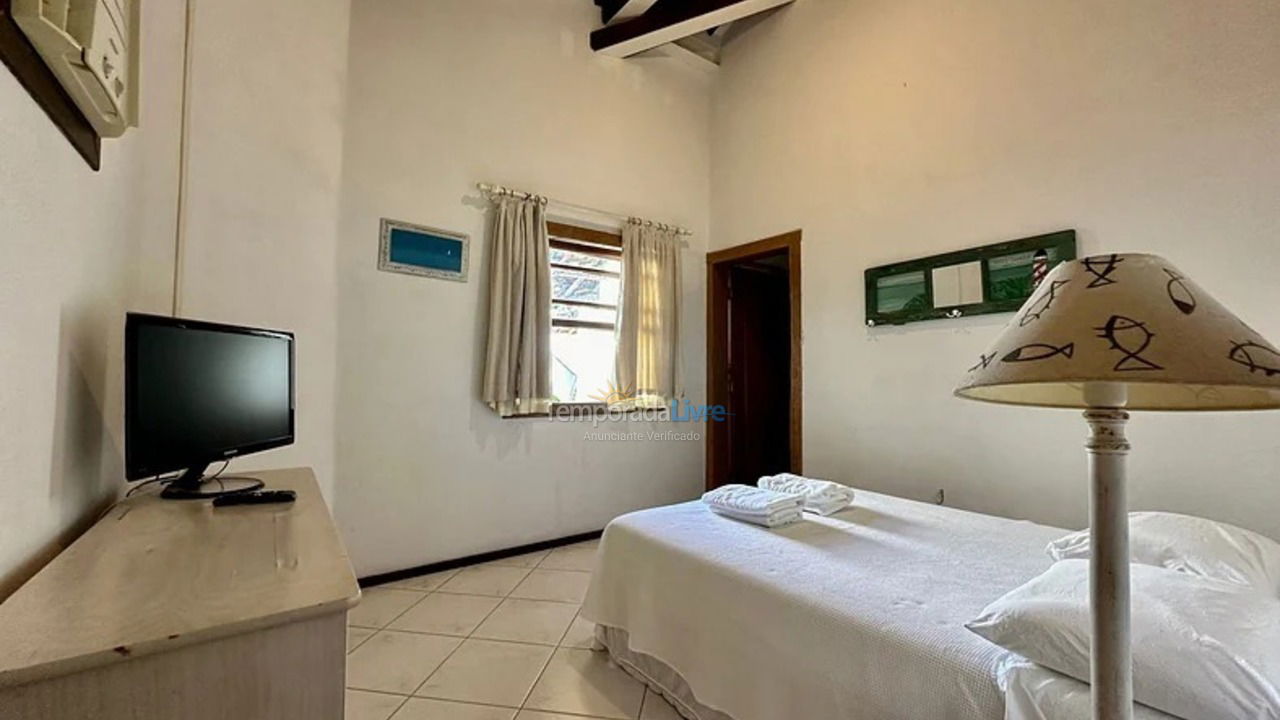 House for vacation rental in Ilhabela (Praia do Curral)
