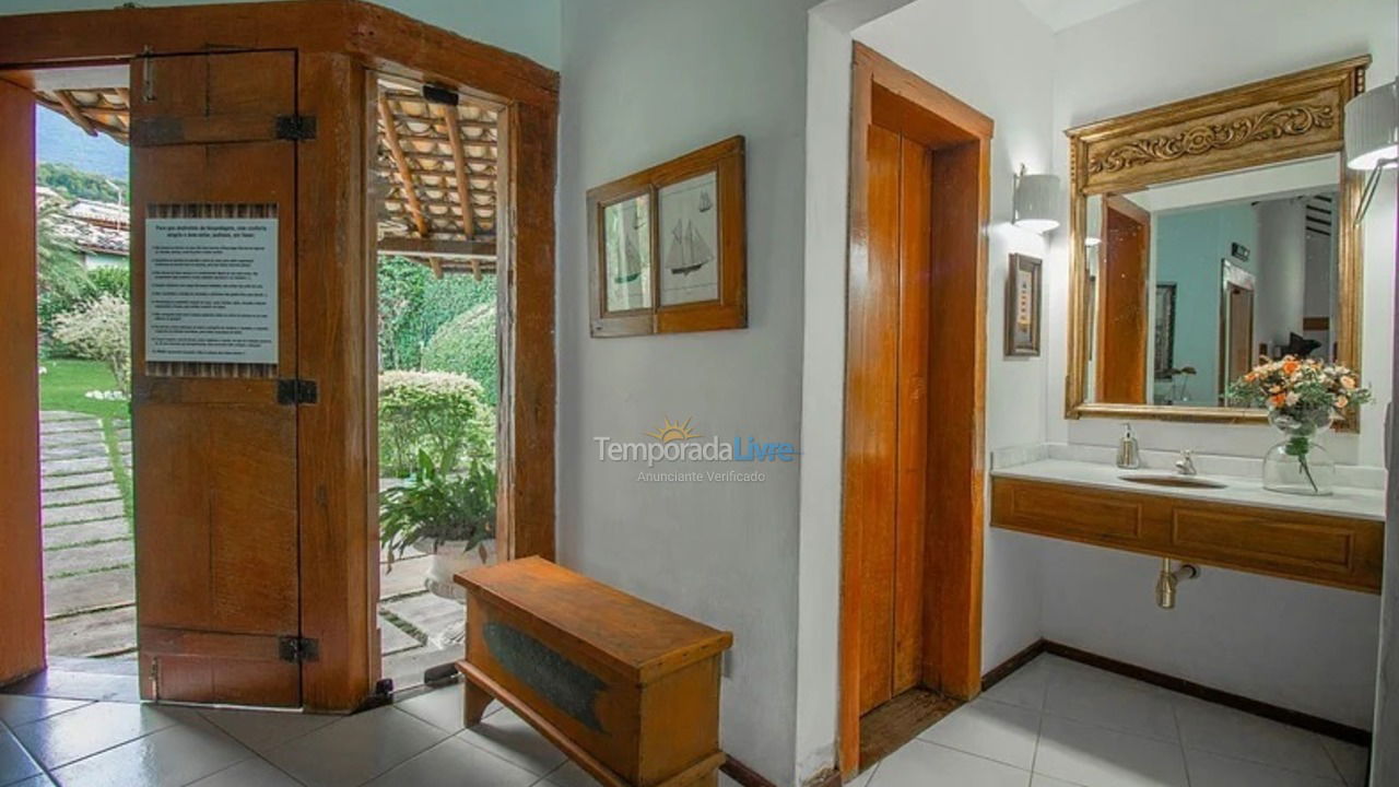 House for vacation rental in Ilhabela (Praia do Curral)