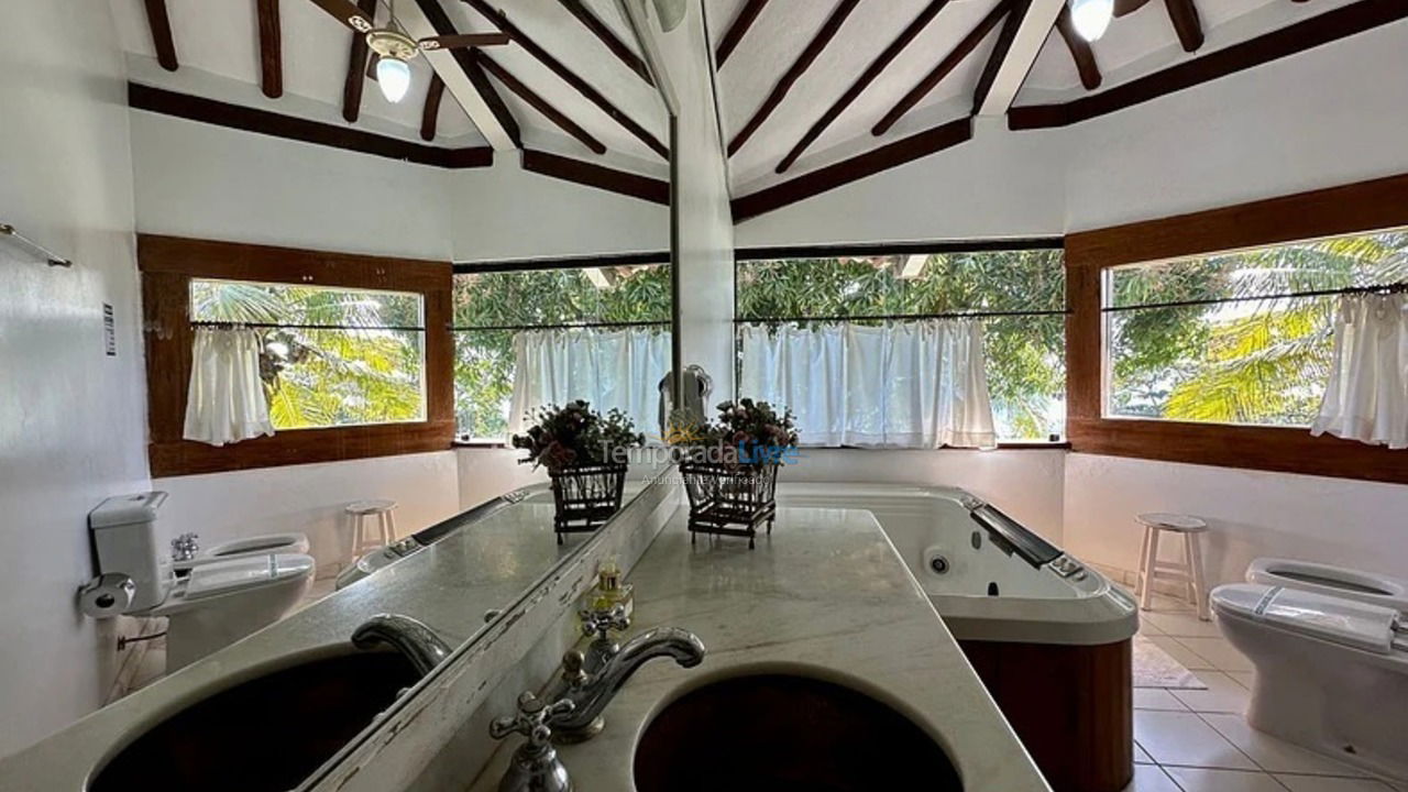 House for vacation rental in Ilhabela (Praia do Curral)