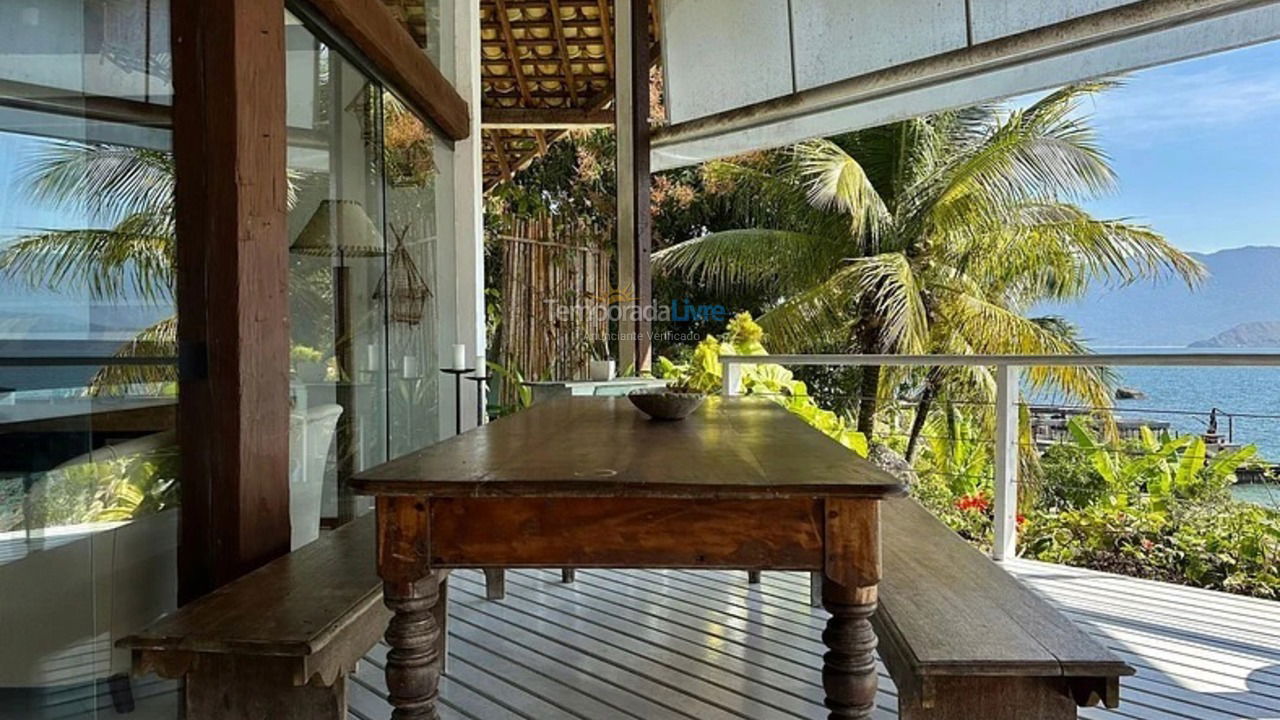 House for vacation rental in Ilhabela (Praia do Curral)
