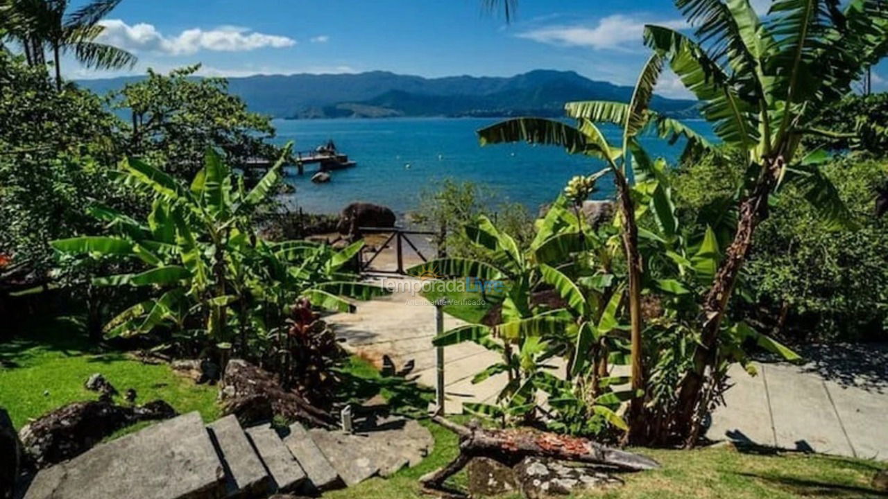 House for vacation rental in Ilhabela (Praia do Curral)