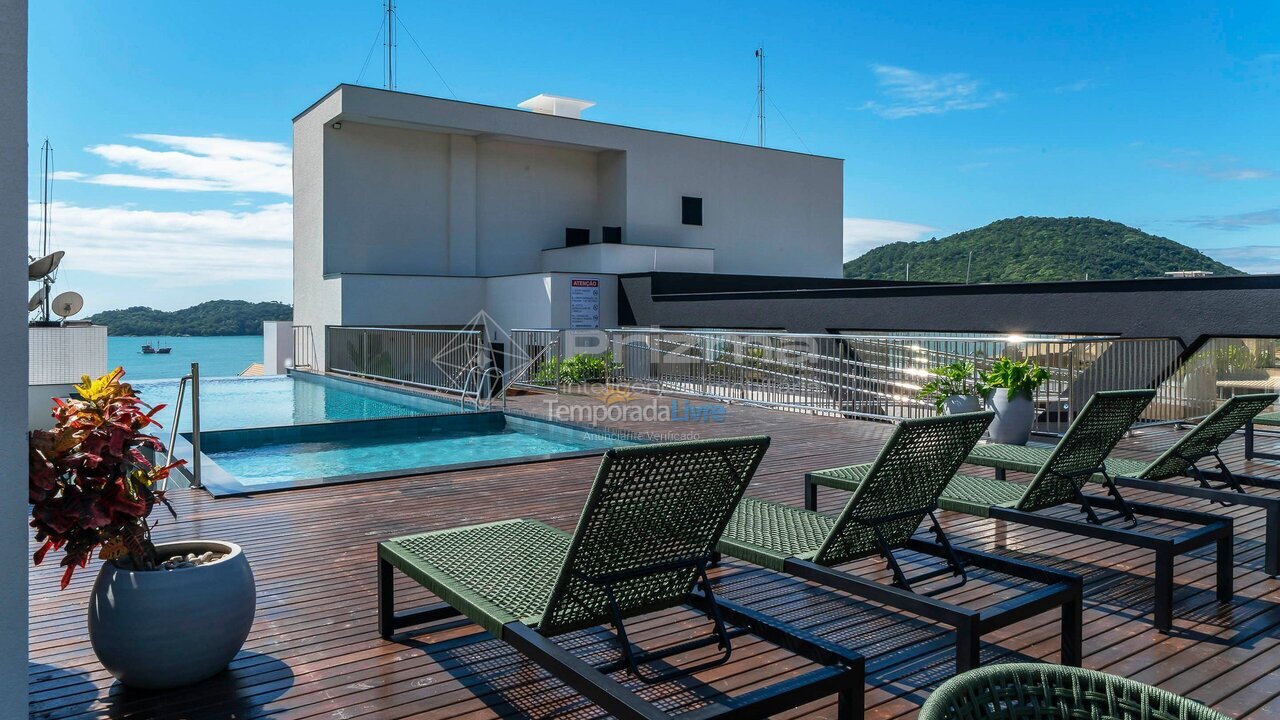 Apartment for vacation rental in Bombinhas (Praia de Bombinhas)