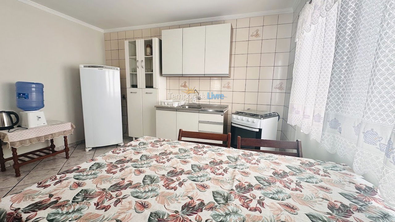 Apartamento para aluguel de temporada em Balneário Camboriú (Praia Central)