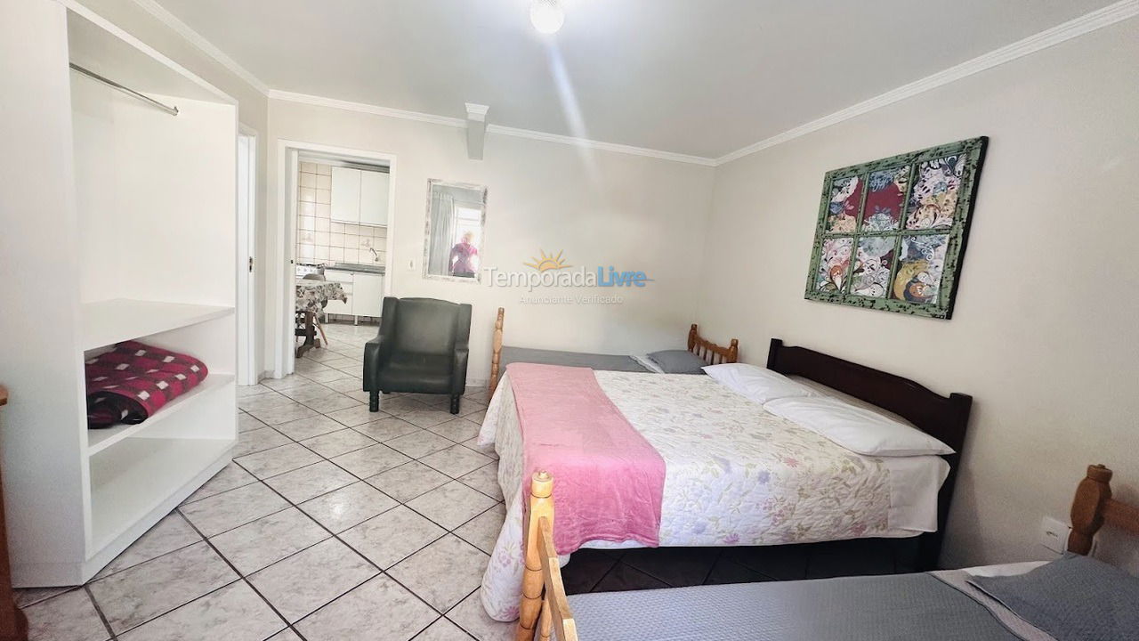 Apartamento para alquiler de vacaciones em Balneário Camboriú (Praia Central)