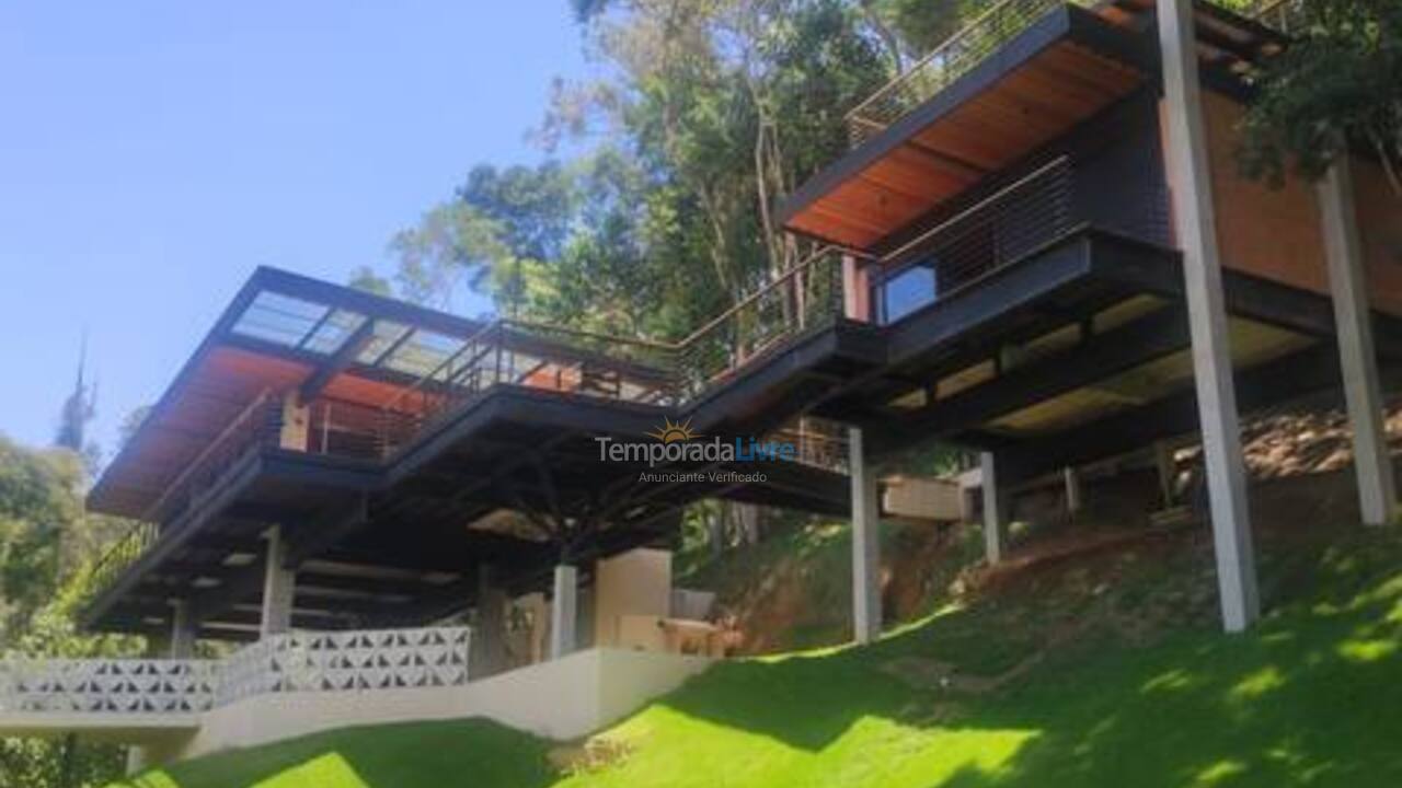Casa para aluguel de temporada em Santo Antônio do Pinhal (Rio Preto)