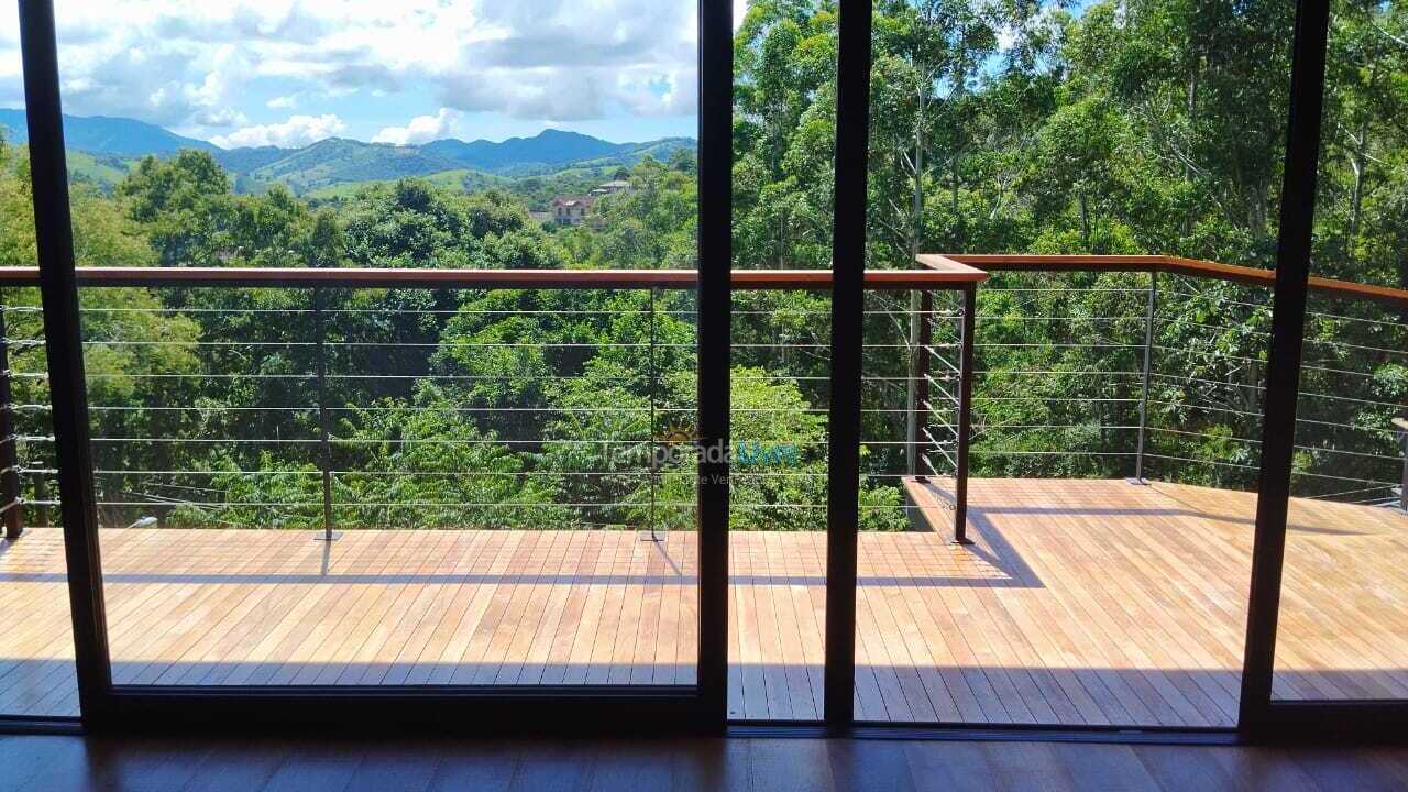 Casa para aluguel de temporada em Santo Antônio do Pinhal (Rio Preto)