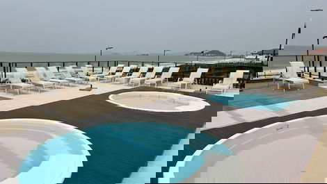701 Beautiful apartment facing the sea, with private beach.