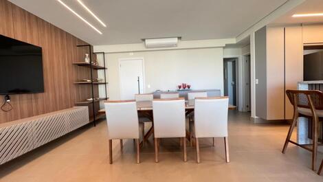 Apartamento en alquiler en Riviera, con balcón gourmet y completas instalaciones de ocio.