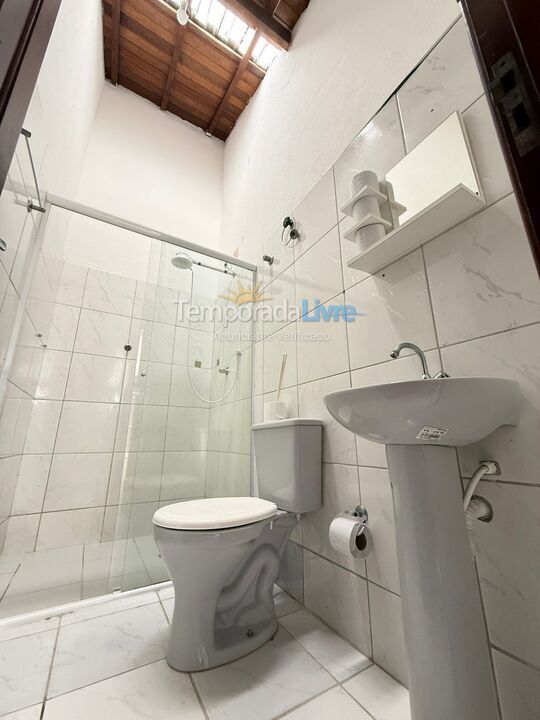Casa para alquiler de vacaciones em Bertioga (Jardim Indaiá)