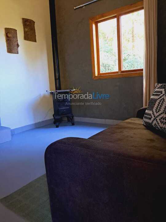 Casa para aluguel de temporada em Piquete (Meia Lua)