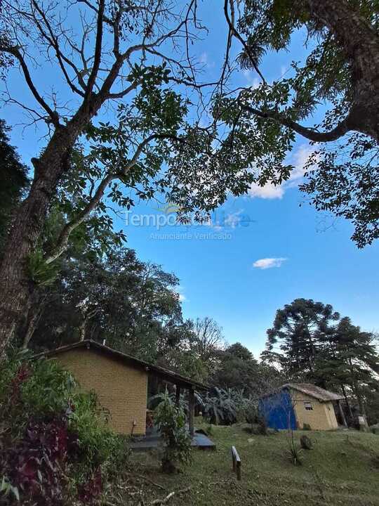 Casa para aluguel de temporada em Piquete (Meia Lua)