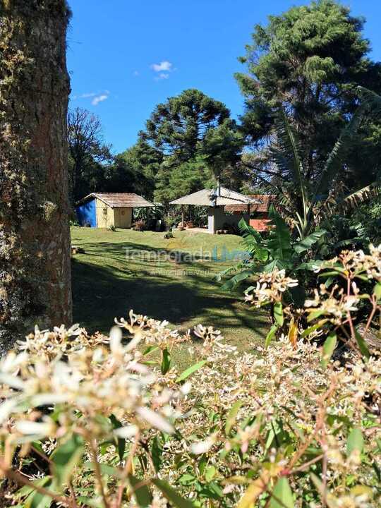 Casa para aluguel de temporada em Piquete (Meia Lua)