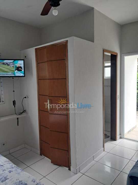 Apartamento para aluguel de temporada em Ubatuba (Praia das Toninhas)