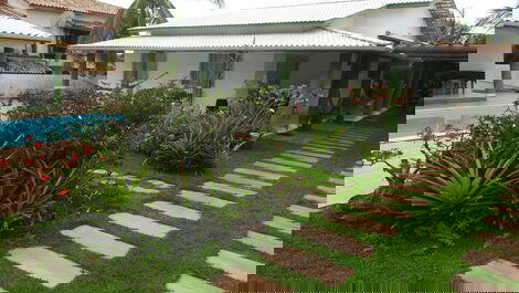 Excelente Casa de Temporada em Barra do Jacuípe (Cond. Fechado)