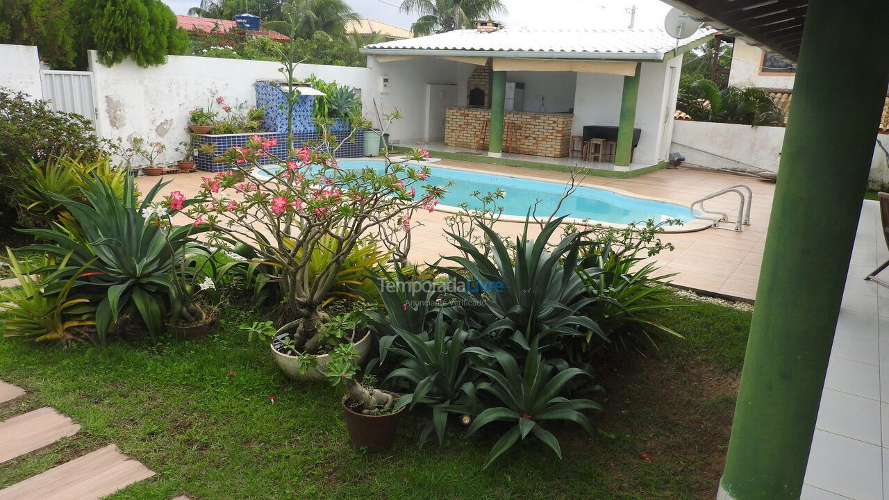 Casa para aluguel de temporada em Camaçari (Barra do Jacuípe)