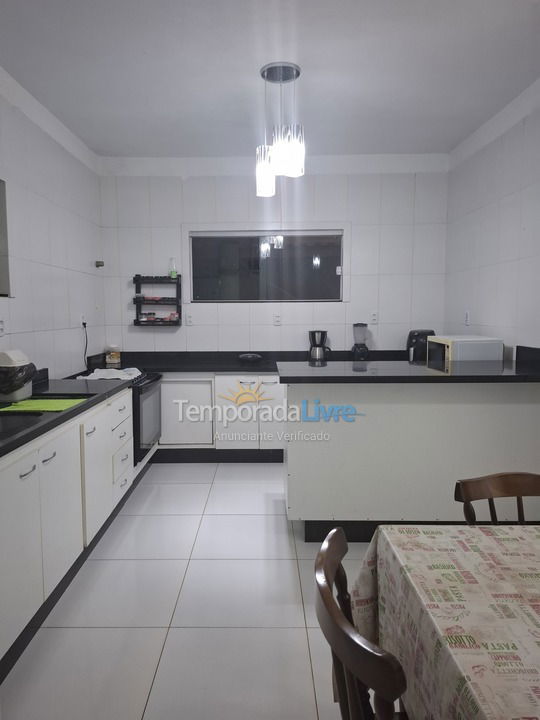 Casa para aluguel de temporada em Camaçari (Barra do Jacuípe)