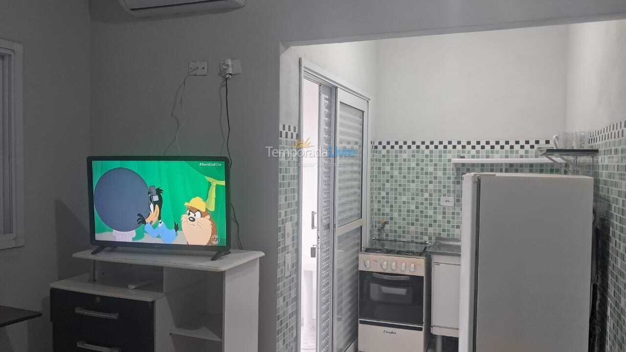 Apartamento para aluguel de temporada em Ubatuba (Praia das Toninhas)
