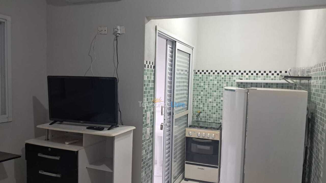 Apartamento para aluguel de temporada em Ubatuba (Praia das Toninhas)