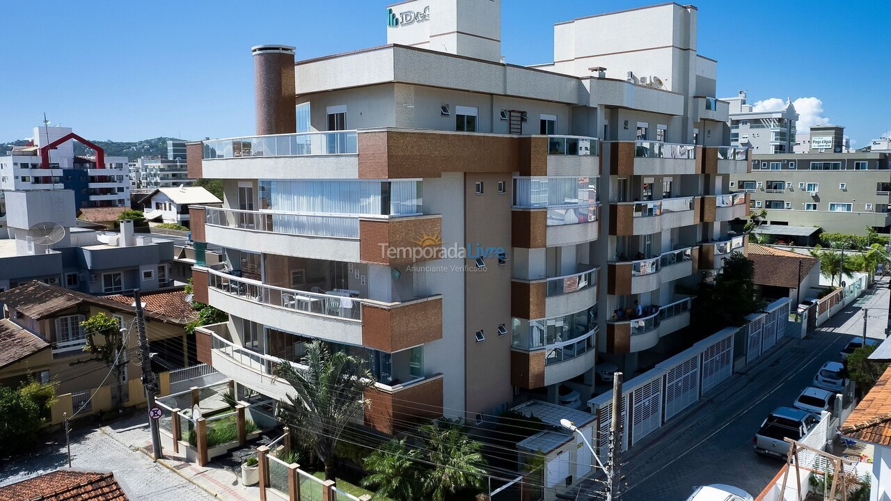 Apartamento para aluguel de temporada em Bombinhas (Praia de Bombas)