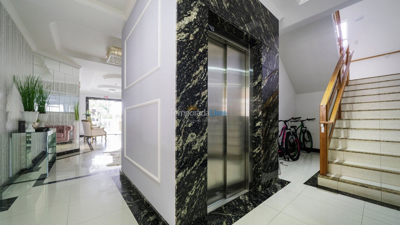 Apartamento para aluguel de temporada em Bombinhas (Praia de Bombas)