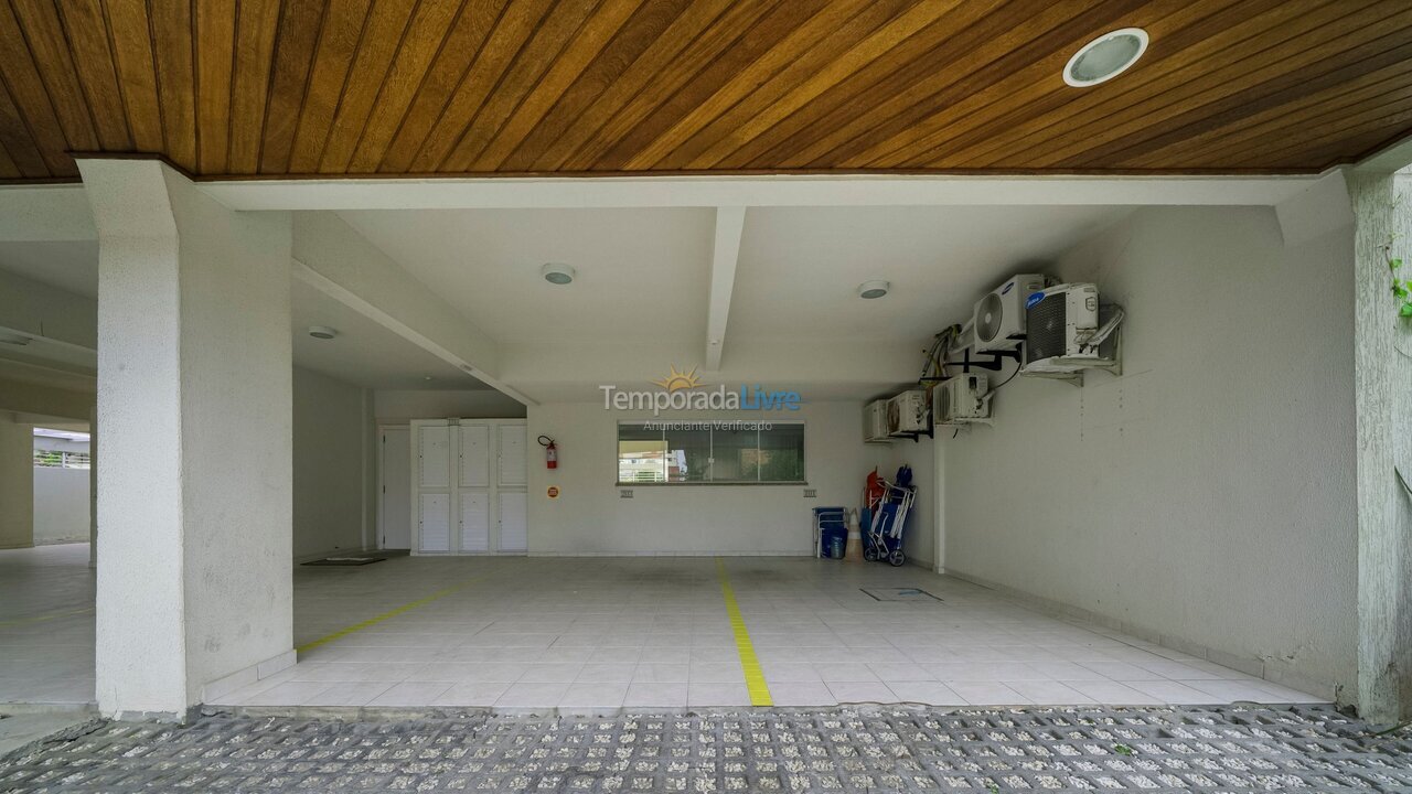 Apartamento para aluguel de temporada em Bombinhas (Praia de Bombas)