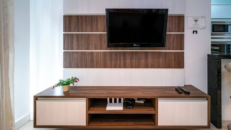 203M - Lindo apartamento a poucos metros do mar em Bombas