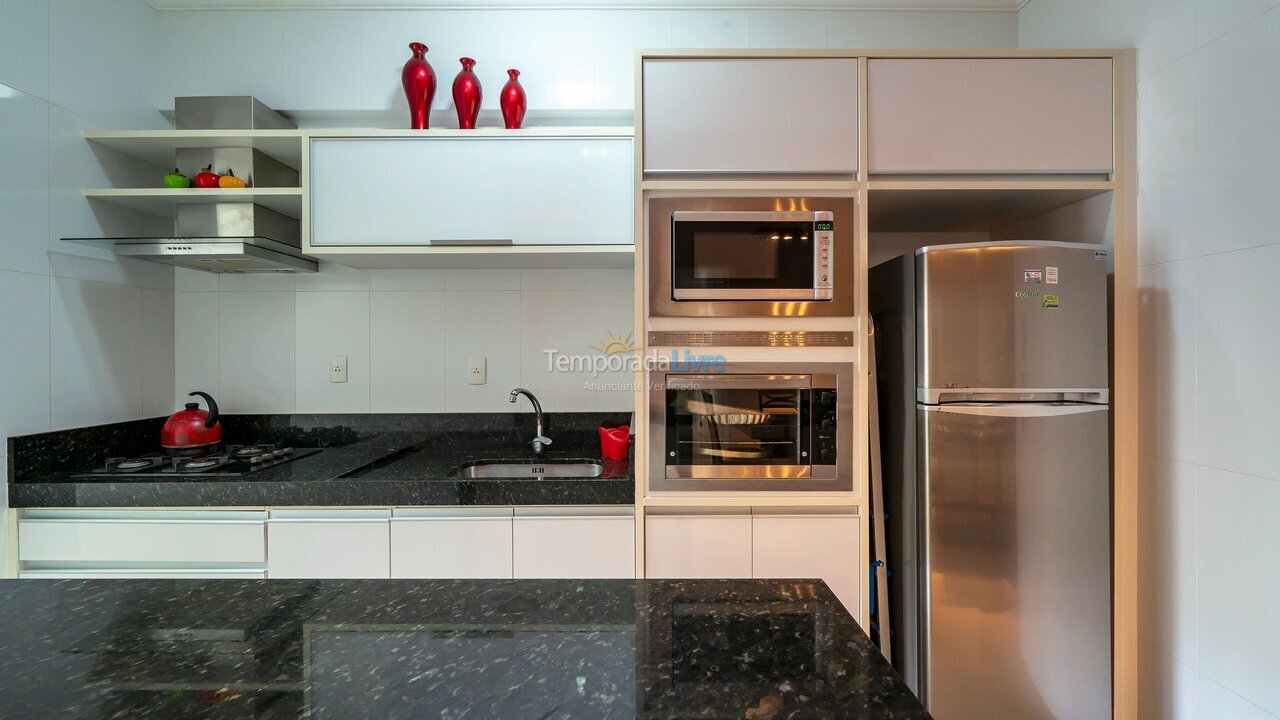 Apartamento para aluguel de temporada em Bombinhas (Praia de Bombas)