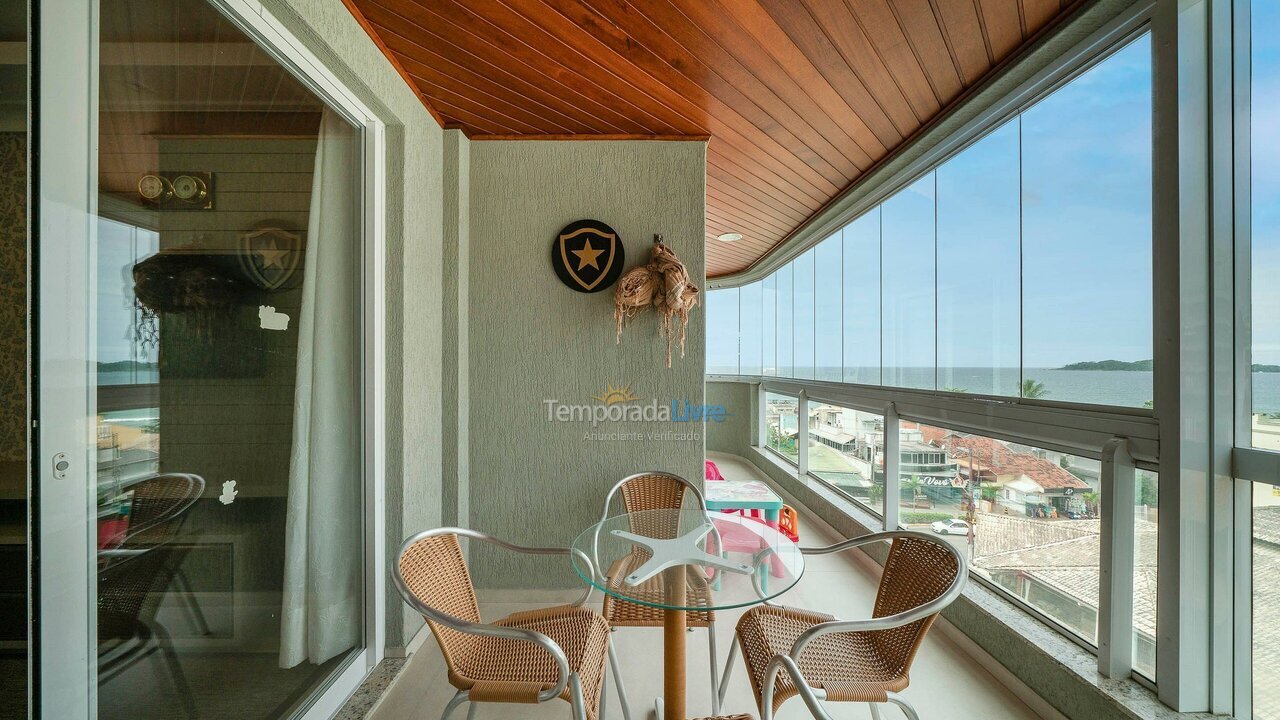 Apartamento para aluguel de temporada em Bombinhas (Praia de Bombas)
