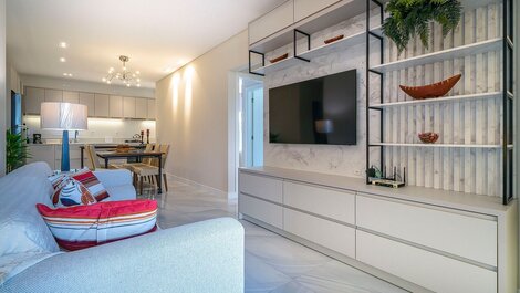 303VIE - Luxuoso apartamento 2 suítes, 2 vagas de garagem para até...