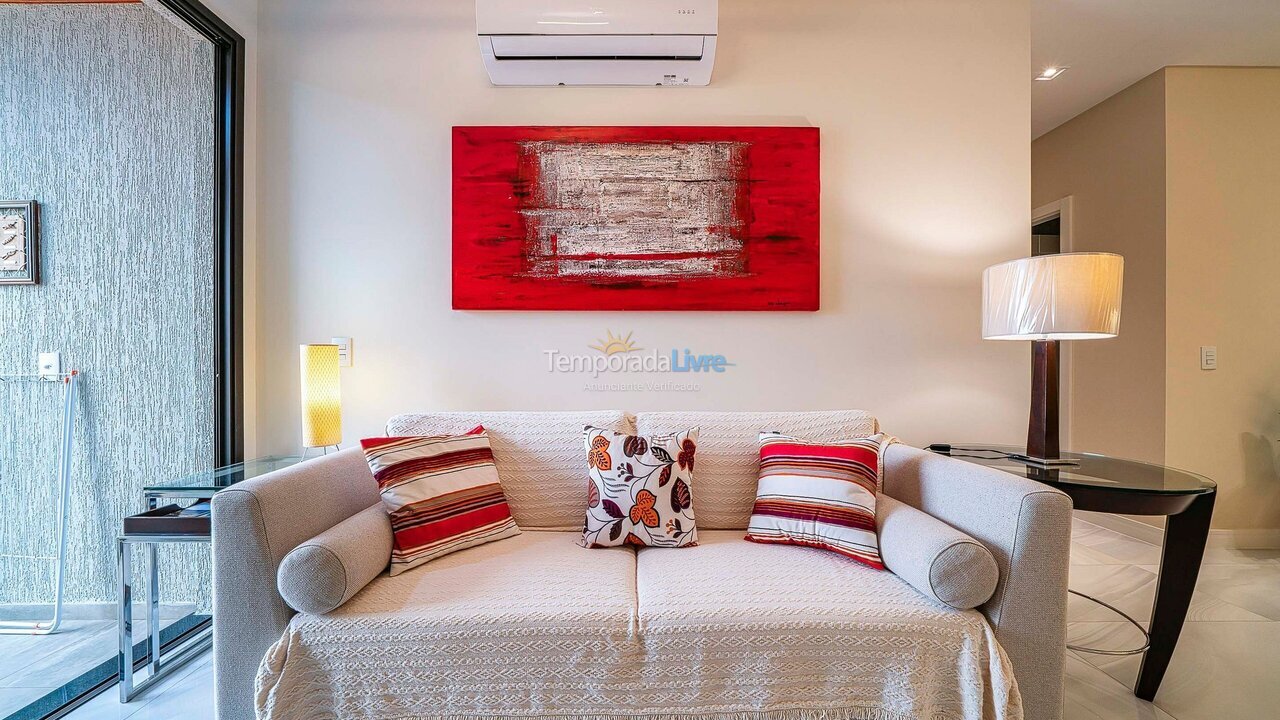Apartamento para aluguel de temporada em Bombinhas (Praia de Bombas)