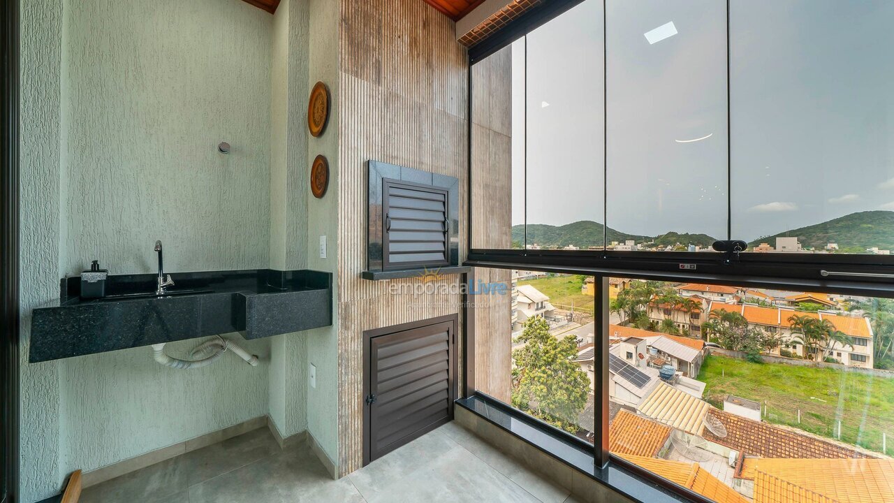 Apartamento para aluguel de temporada em Bombinhas (Praia de Bombas)