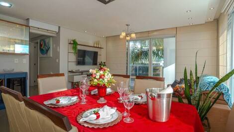 Florianópolis - Luxury in Jurerê: complete coverage!