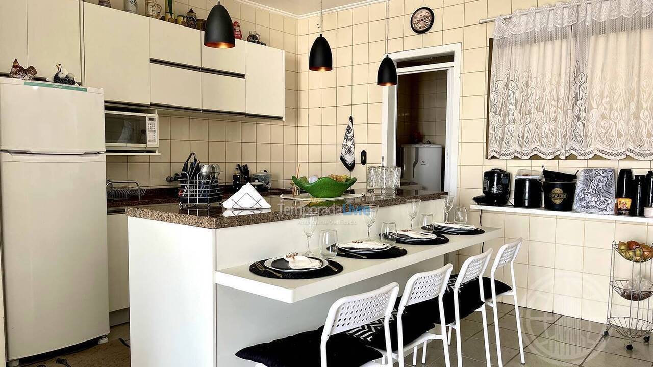 Apartamento para aluguel de temporada em Florianopolis (Canasvieiras)