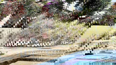House in a gated community with 4 suites SEASONAL