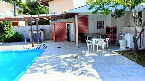 Casa de 6 habitaciones por TEMPORADA