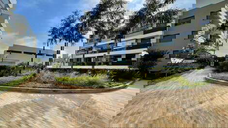 2 bedroom apartment FOR SALE AND SEASON