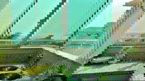 Cobertura 2 dormitórios vista mar TEMPPRADA