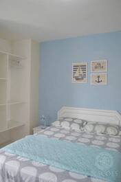 On the seafront! 2 bedroom apartment SEASONAL