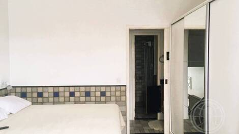 On the Sea Block! 1-bedroom apartment with sea view (seasonal)