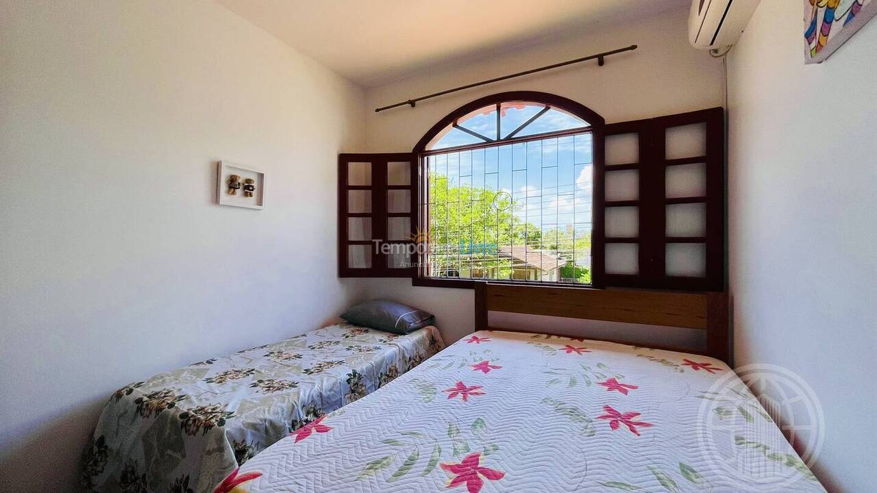 House for vacation rental in Florianopolis (Canasvieiras)